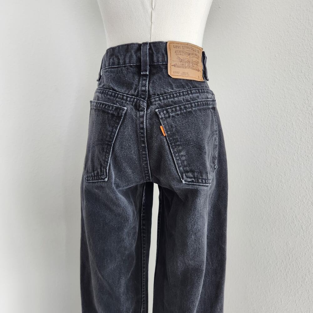 Vintage 90s Levi's Black Wash Denim High Waisted Loose Straight Leg Jeans 0 - Picture 7 of 12